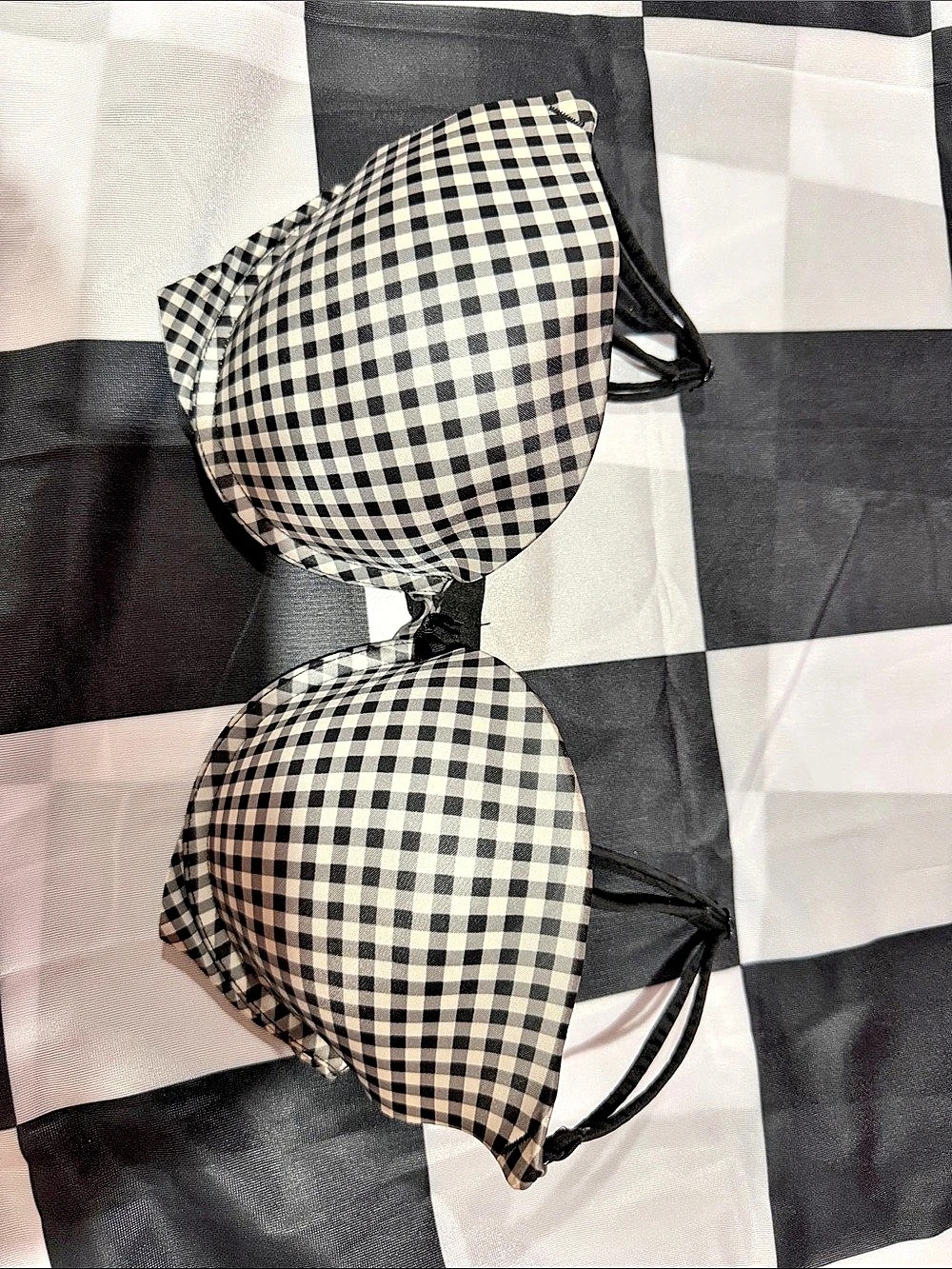 Victoria's Secret Gingham Bra in Black & White 34D